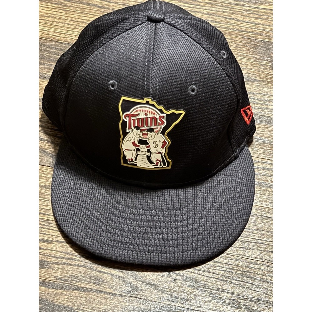 Minnesota Twins On Field Fitted 6 7/8 MLB Hat Cap New Era 59fifty Minnie & Paul